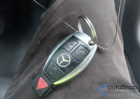 2001 Mercedes-Benz E 430 z USA, uszkodzony, nr VIN WDBJF70JX1B281328